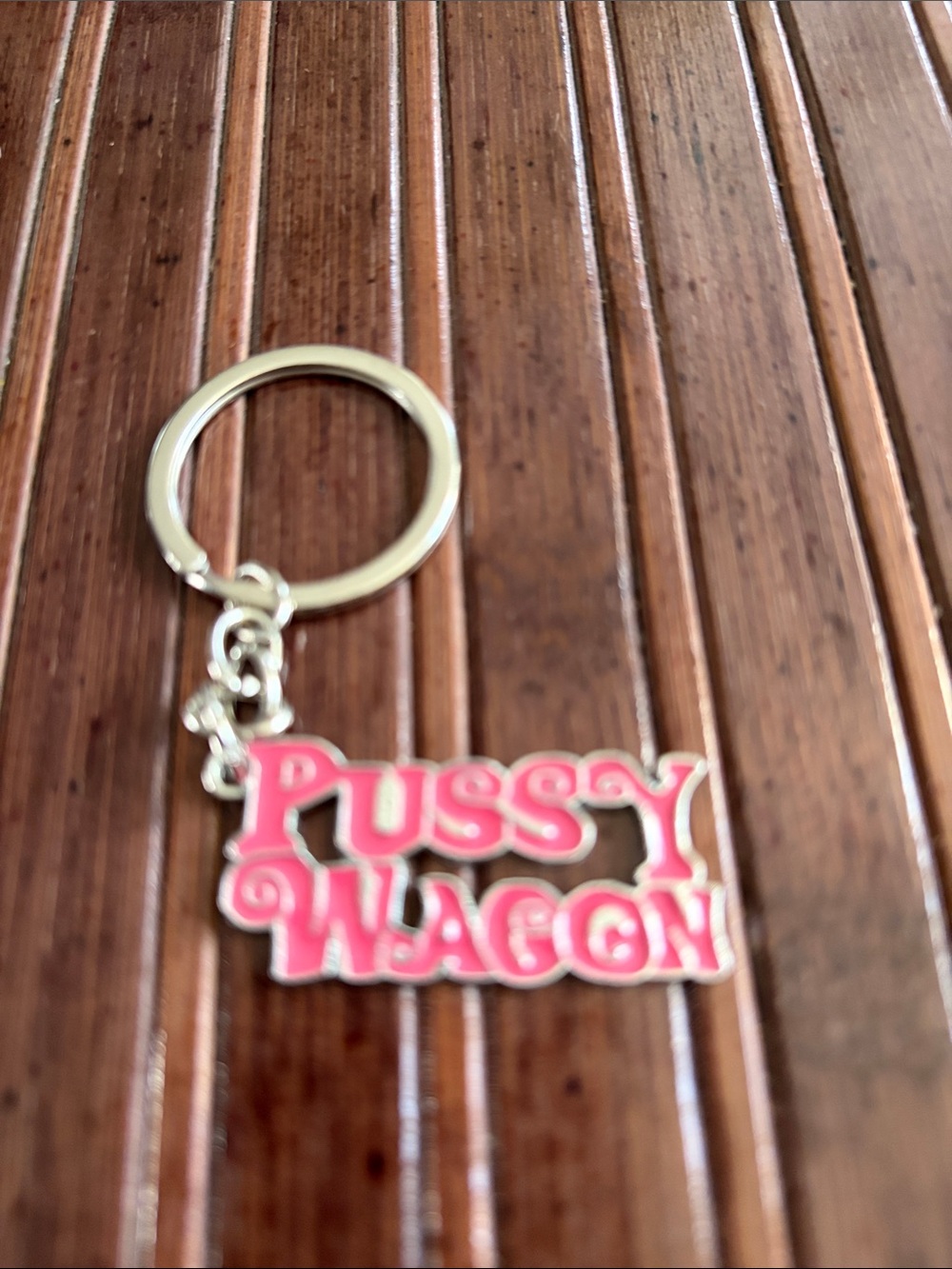 Red XXX Wagon Kill Bill Keyring (5 )